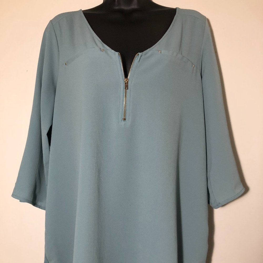 Tempted Women's Top Light Turquiose Size Large